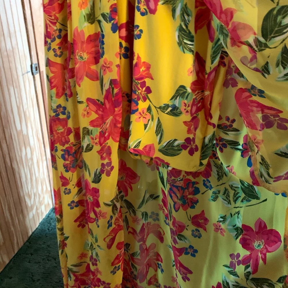 Romper - Picture 2 of 5